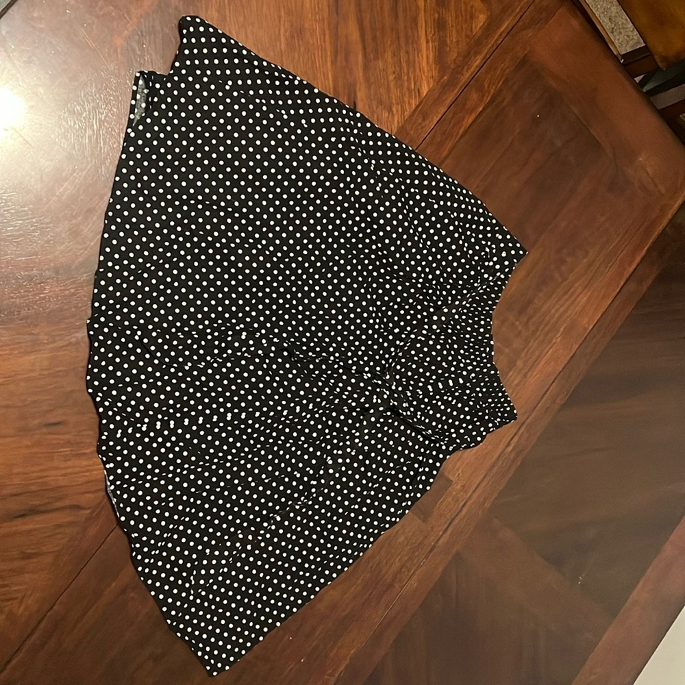 Youth Medium black and white polka dot skirt with tie waist